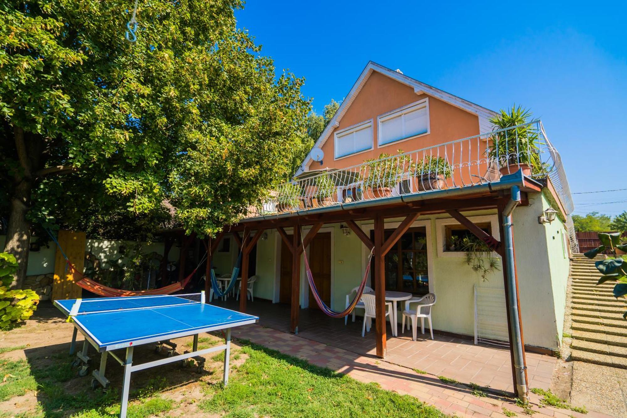 Katica Vendeghaz Apartment Siofok Bagian luar foto