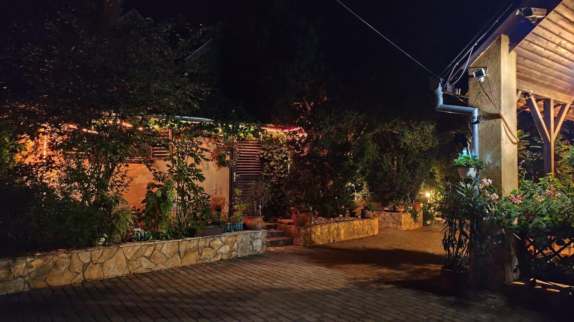 Katica Vendeghaz Apartment Siofok Bagian luar foto