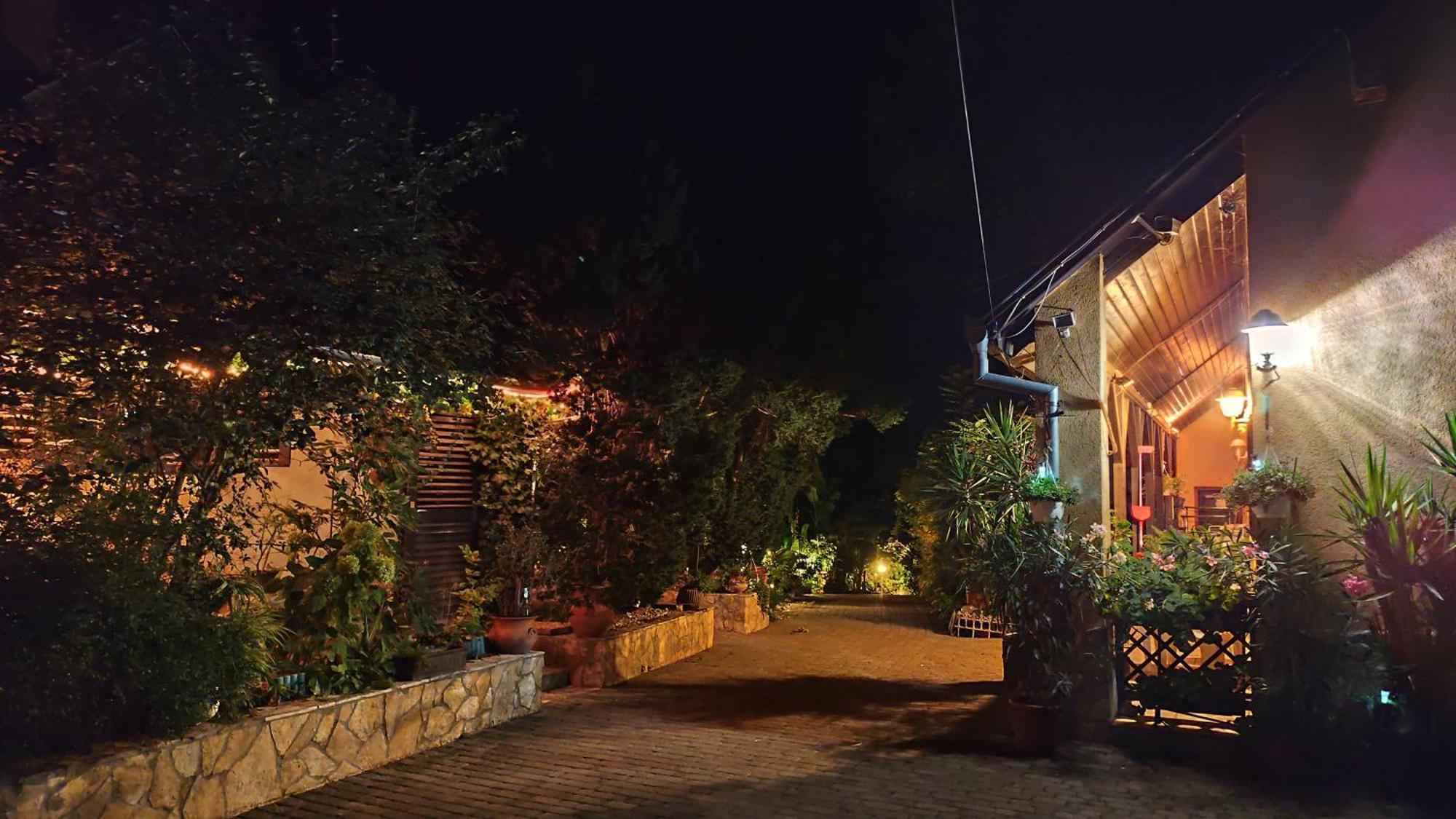 Katica Vendeghaz Apartment Siofok Bagian luar foto
